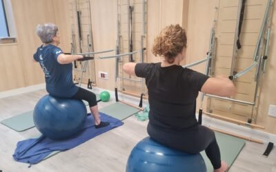 Pilates Terapéutico con maquinas Springboard y Ejercicio Terapéutico para Mayores